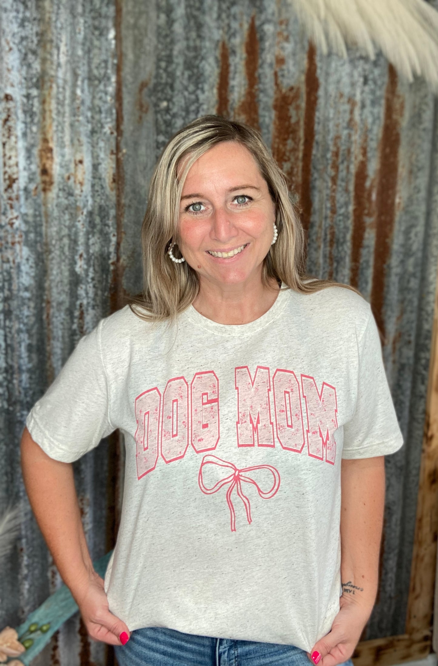 Dog Mom Bow Tee