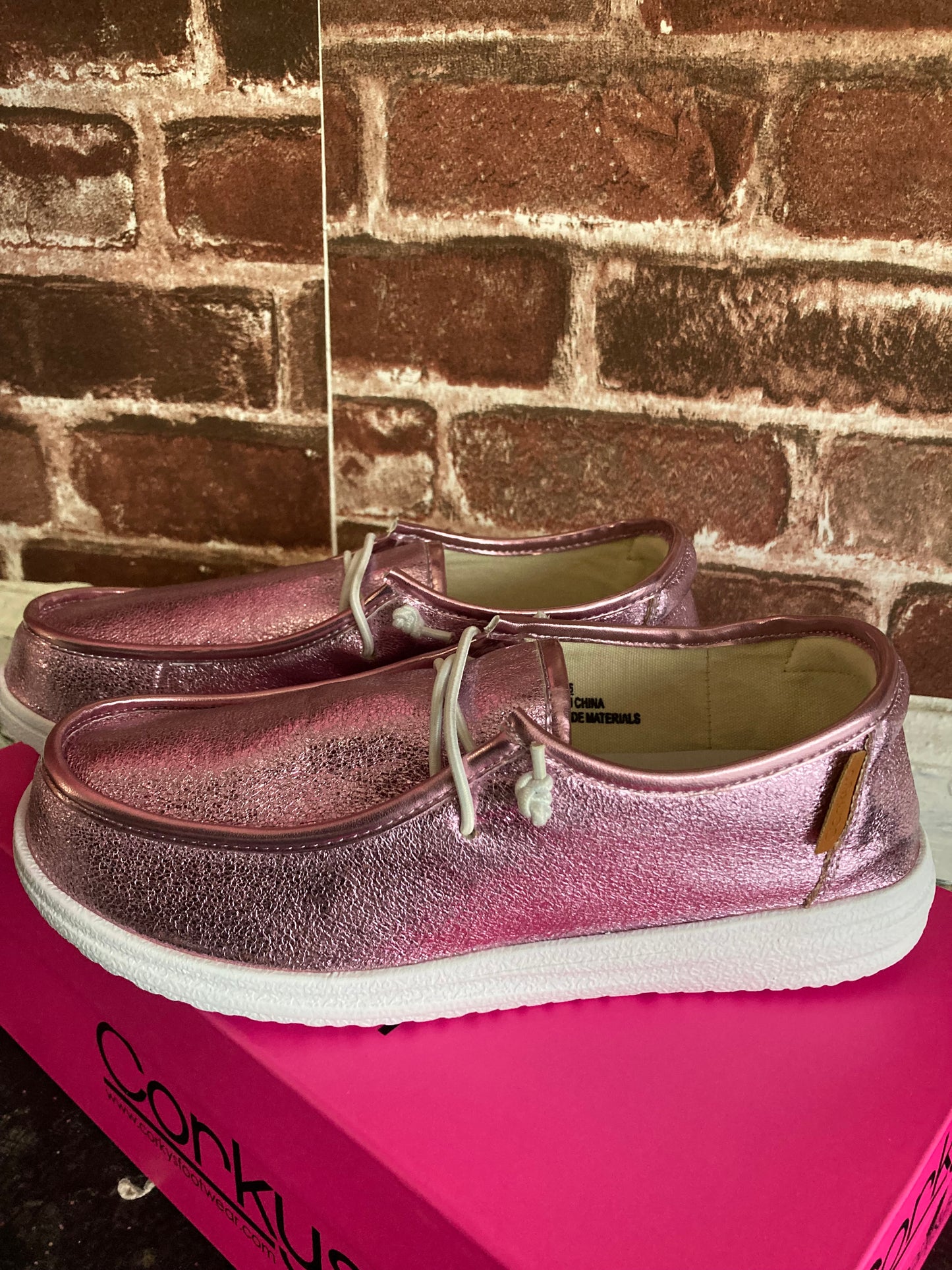 Lavender Crinkle Metallic Corky’s