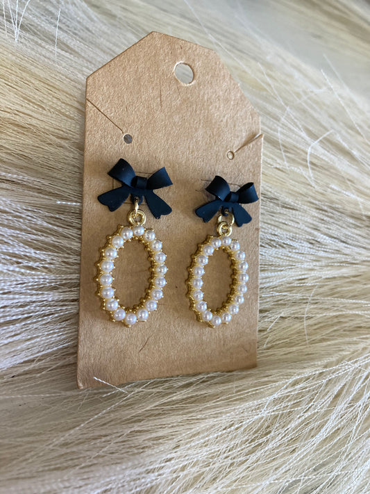 Black Bow Pearled Oval Dangles