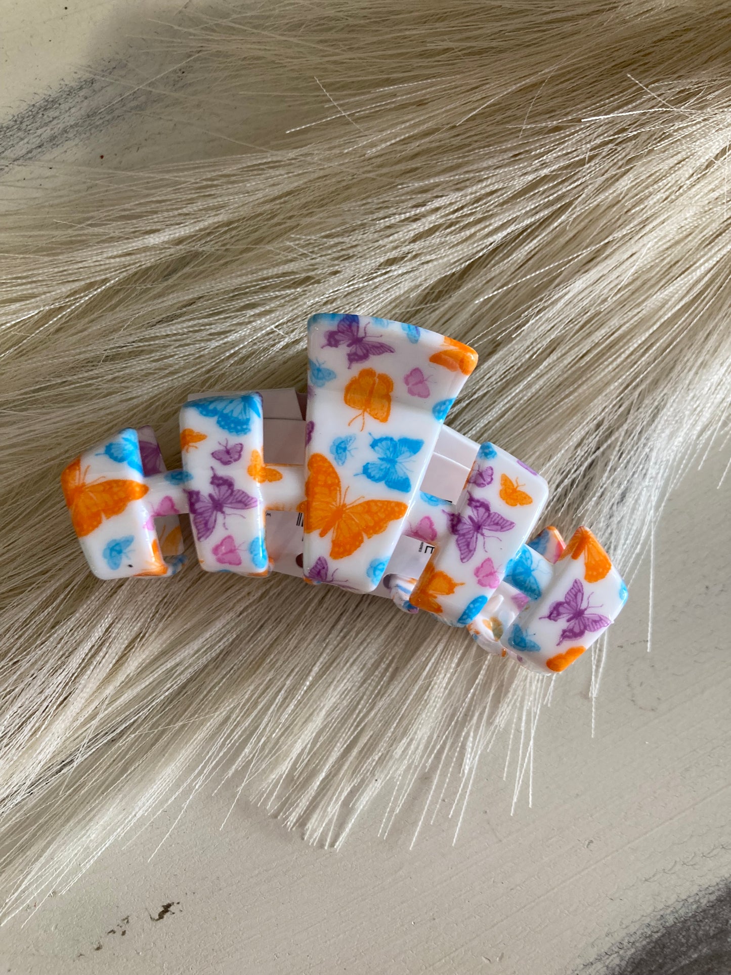 Classic Medium Fluttering By Hair Clip