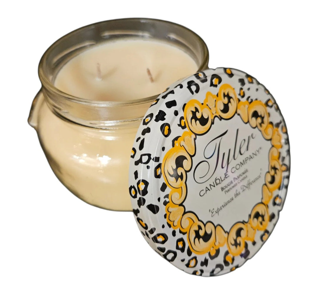 22 oz. Tyler Blueberry Blitz Candle