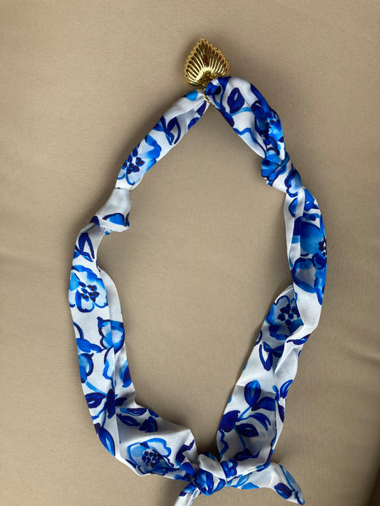 Sera fins Scarf Charm Necklace