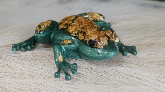 Green Flaked Frog