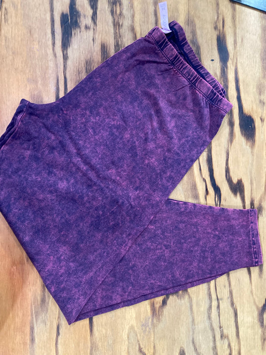 Curvy Dark Plum Mineral Washed Leggings