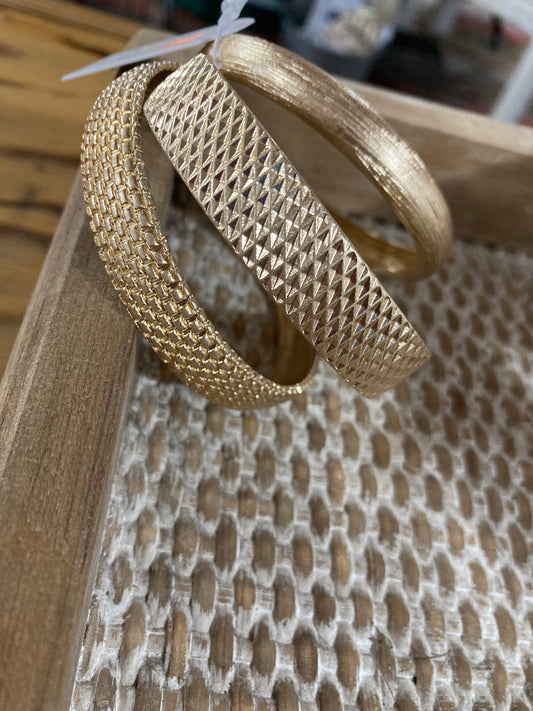 Gold Textured Bangles