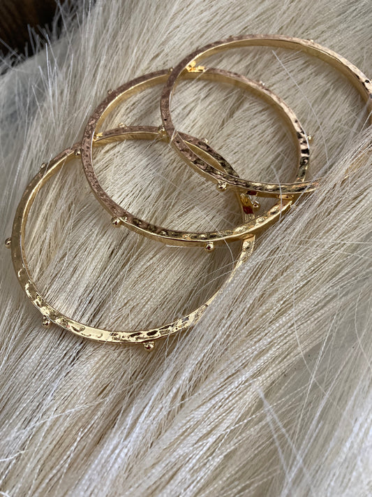 Burgen Gold Hammered Bracelet Set