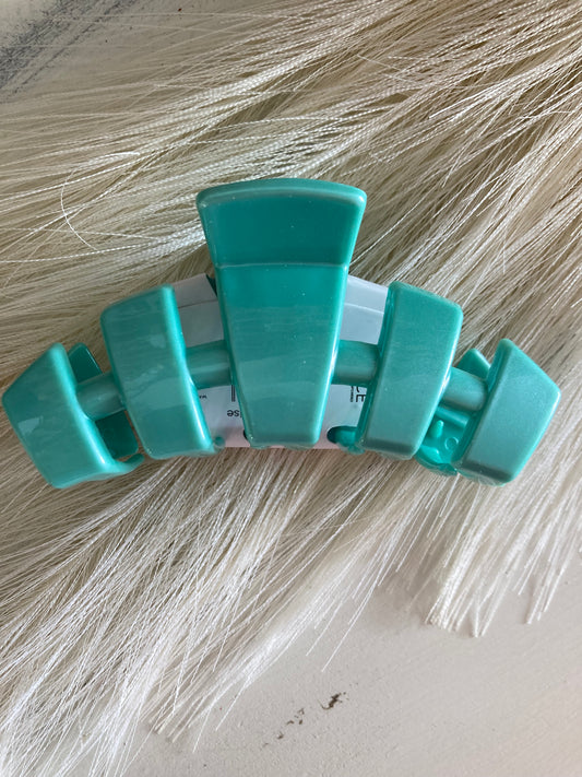 Medium Classic Totally Turquoise Hair Clip