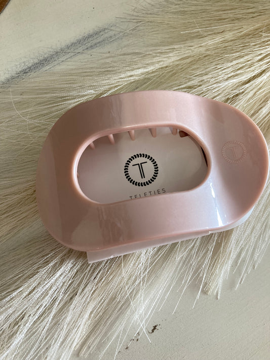 Large Pearly Pink Round Flat Hair Clip