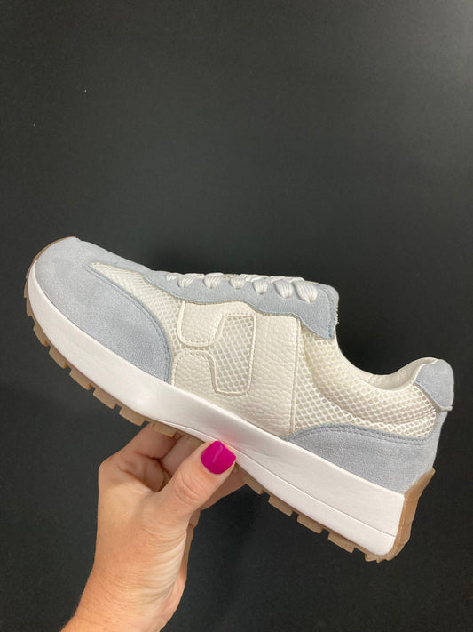 Corky’s No Problem (light blue)