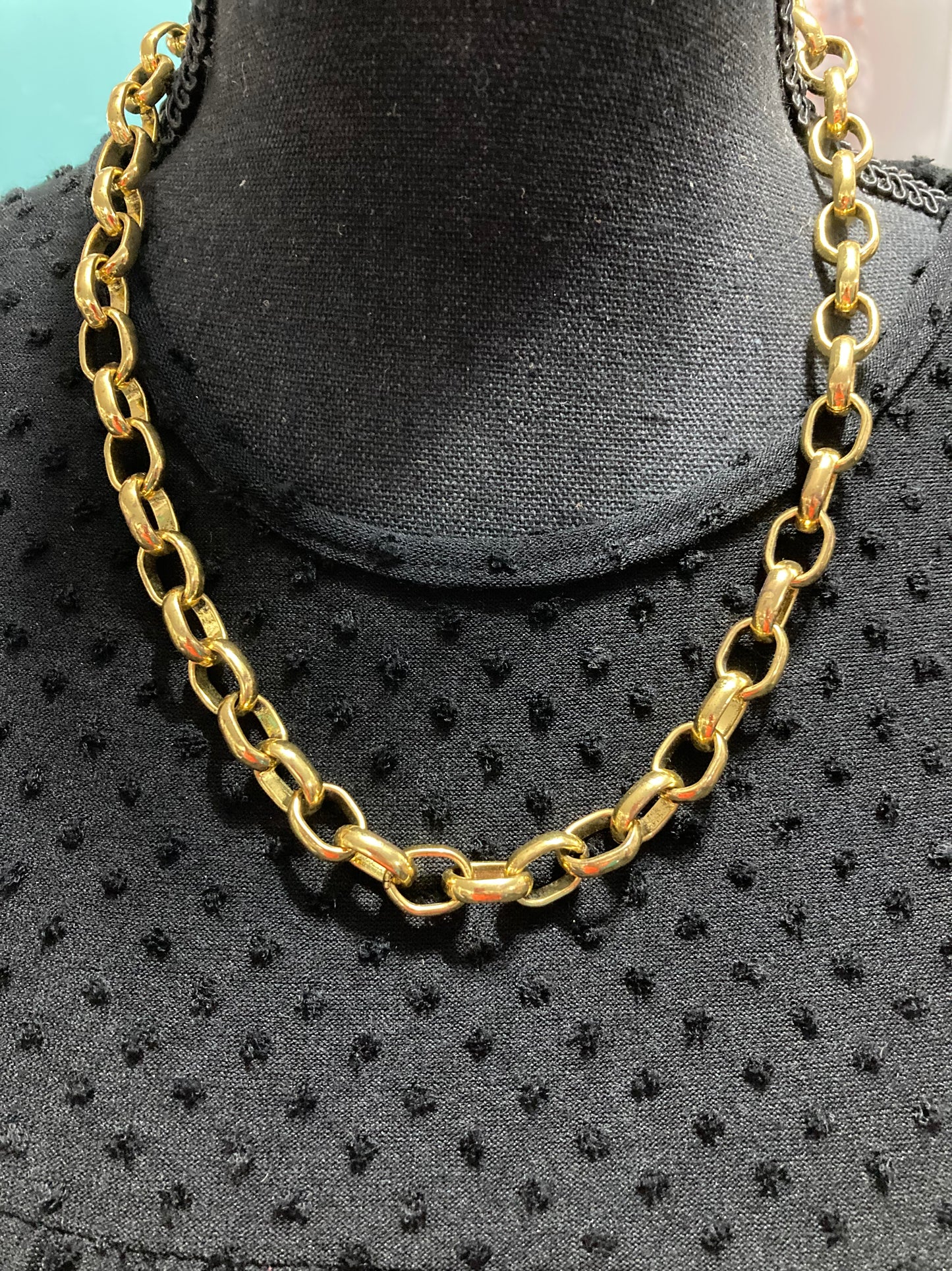 HD Gold Chain Link Necklace