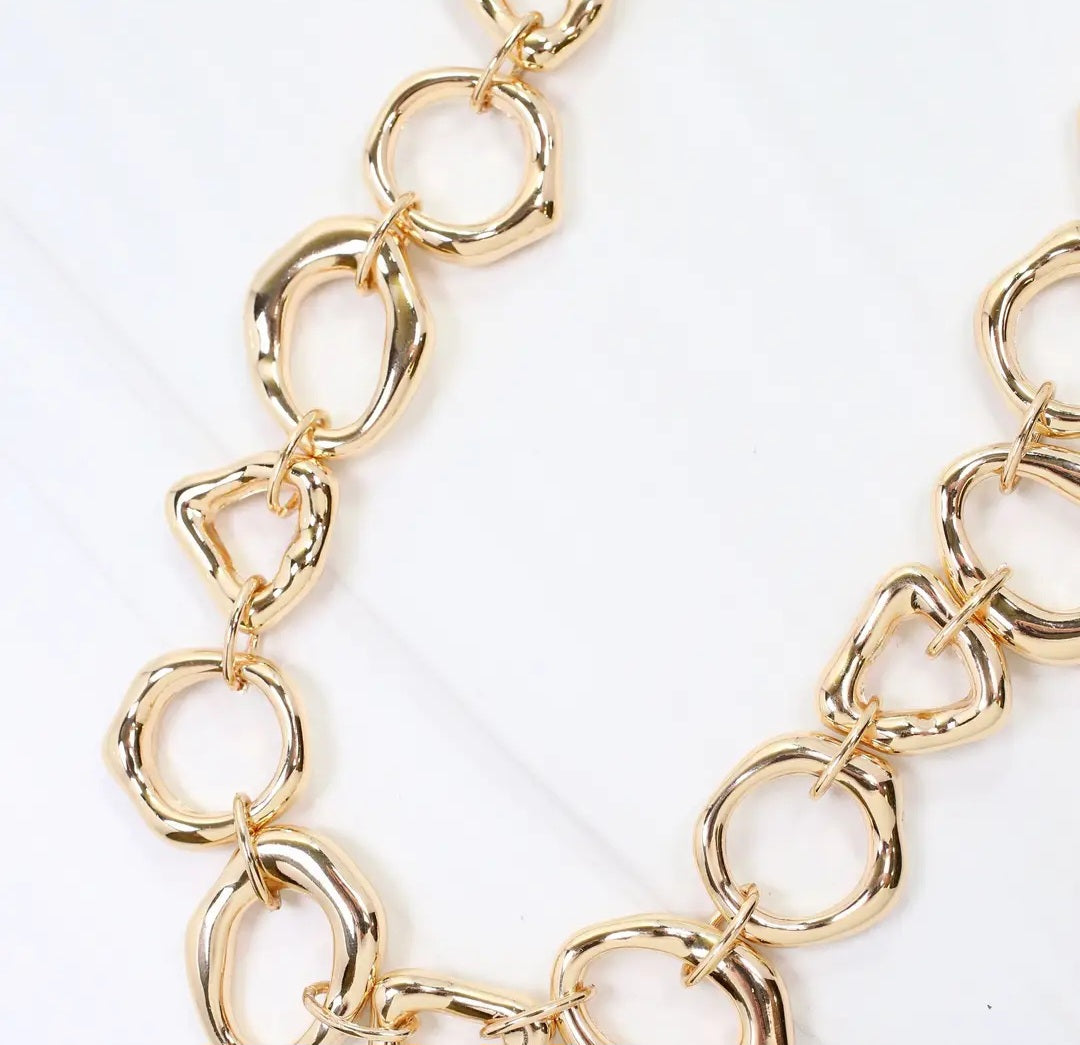 Elizabethtown Chunky Link Necklace